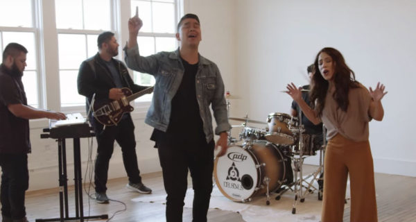 Daniela - Quiero Amarte Más- ZonaVertical