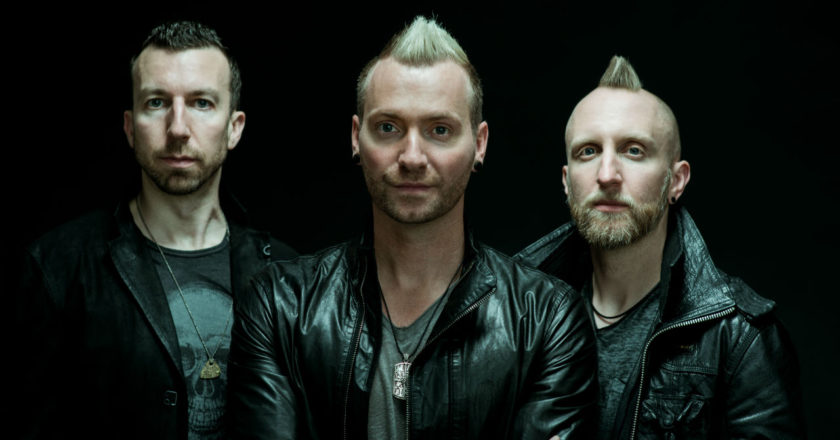 Thousand Foot Krutch Push Dinamita - Zona Vertical